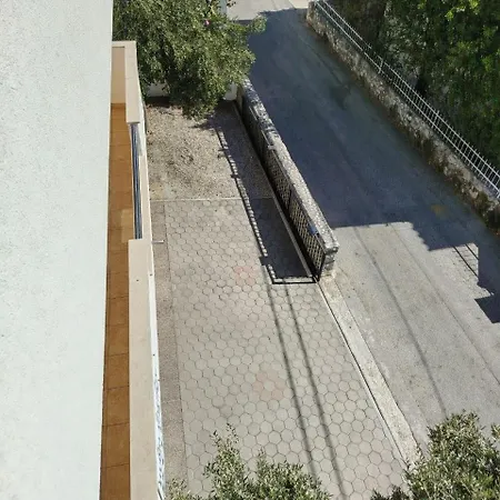Kojan 3 * Omis